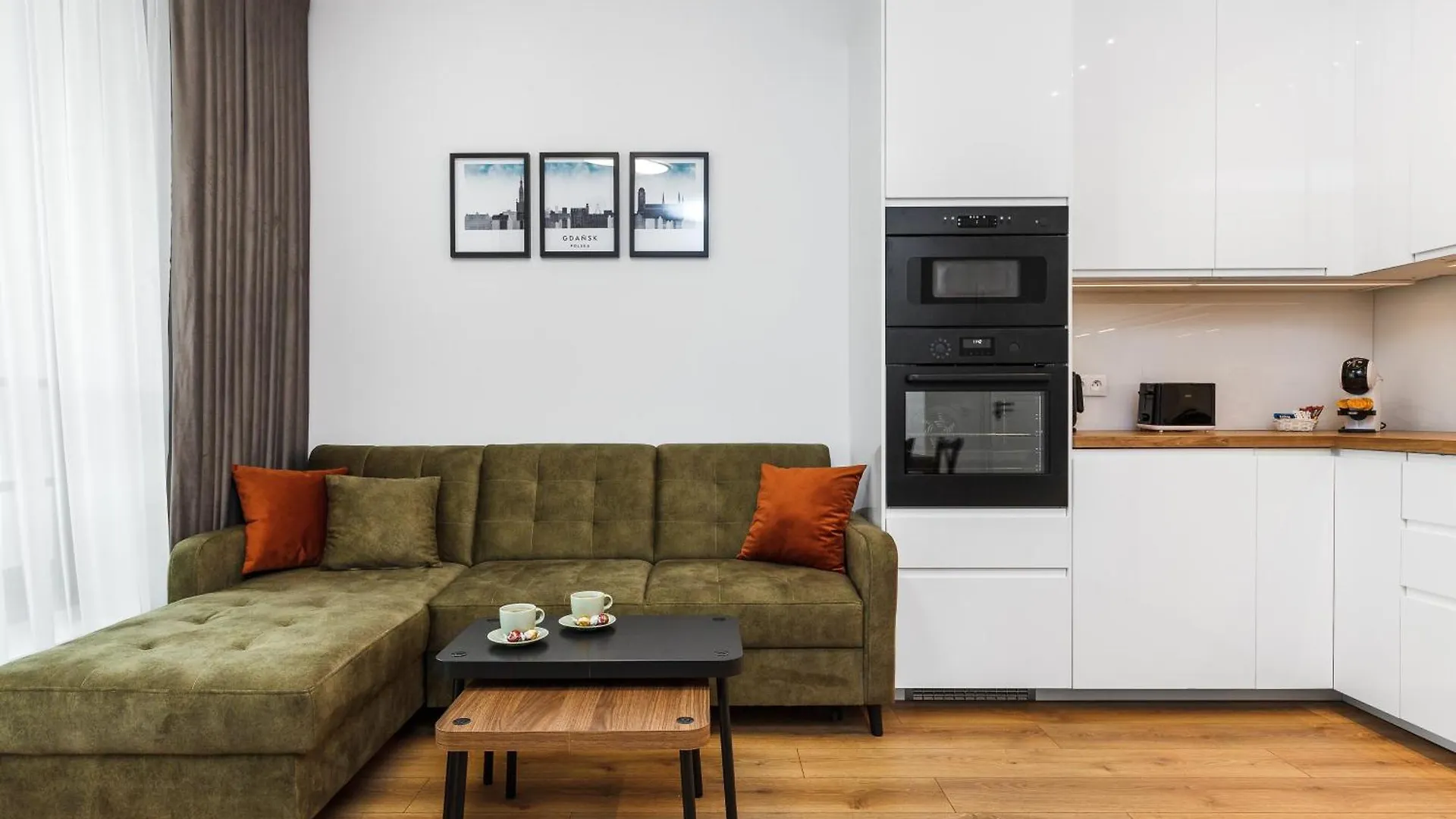 Mlode Miasto Doki Apartments By Happystay Gdańsk