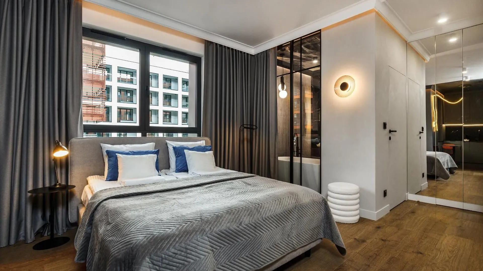 Mlode Miasto Doki Apartments By Happystay غدانسك