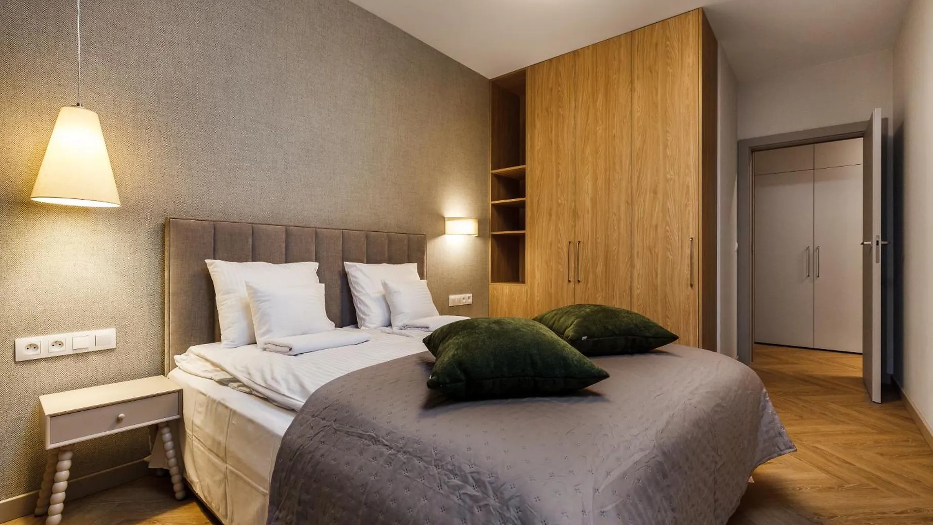 Mlode Miasto Doki Apartments By Happystay غدانسك
