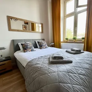https://aparthotel-cracow.krakowhotelspoland.com